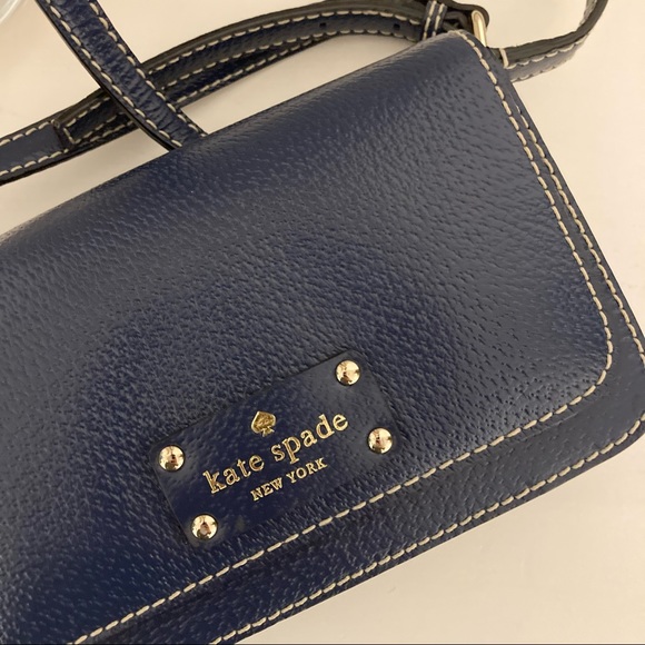 kate spade Handbags - Kate Spade Mini Crossbody Bag